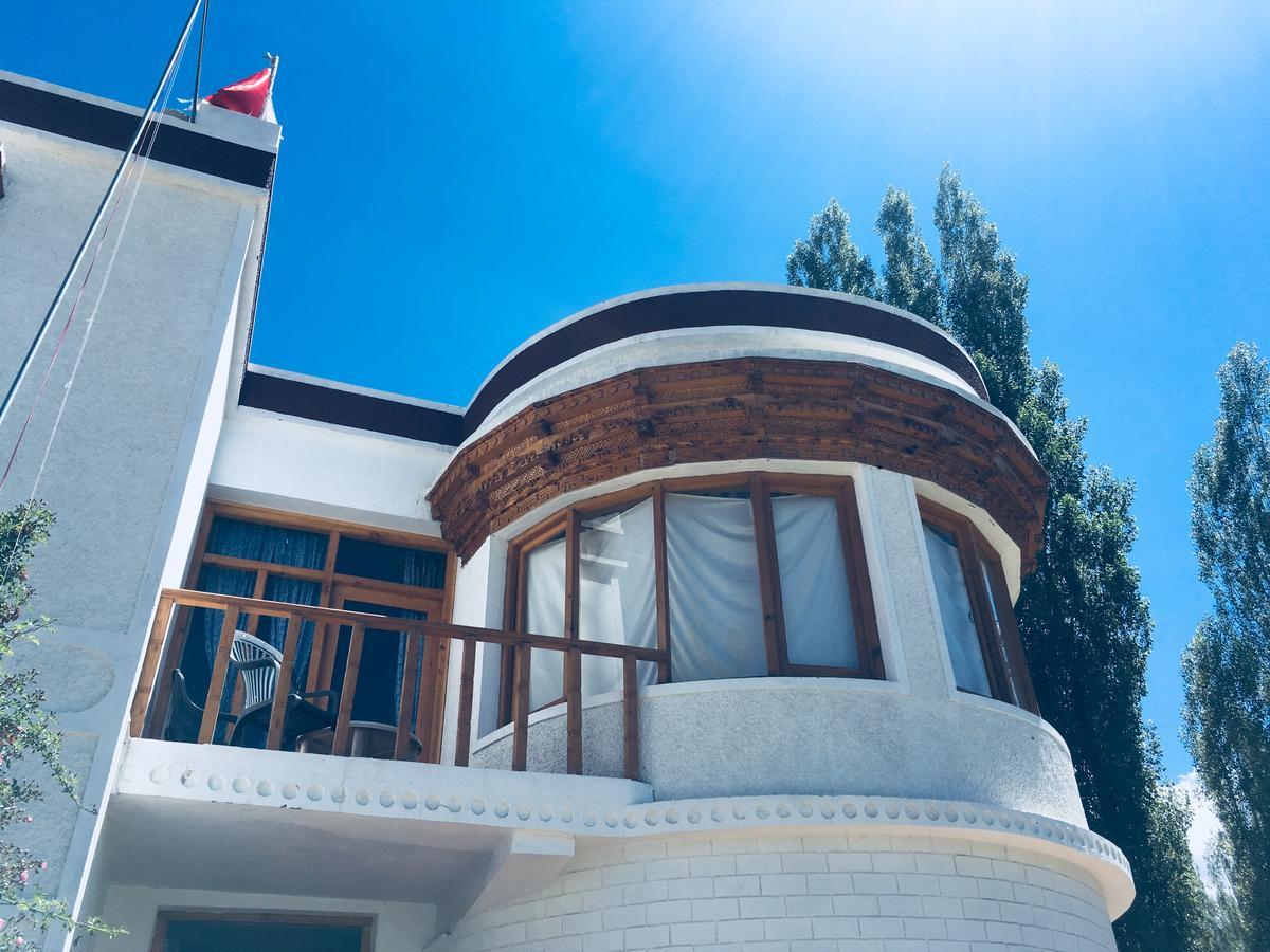 Ponyo Stays Leh Exterior foto